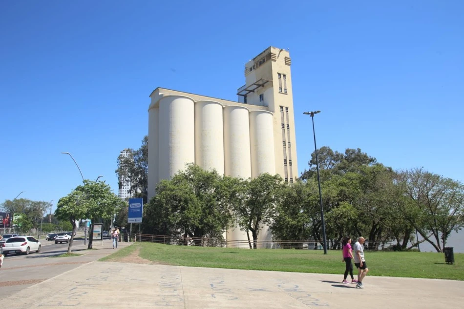 El destacado muralista Martín Ron realizará su obra en los Silos del Macro