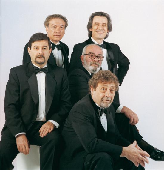 Rafael Nicolau Guitarrista del Quinteto de Lisandro Adrover