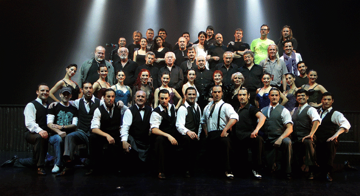 Rafael Nicolau Junto a Forever Tango