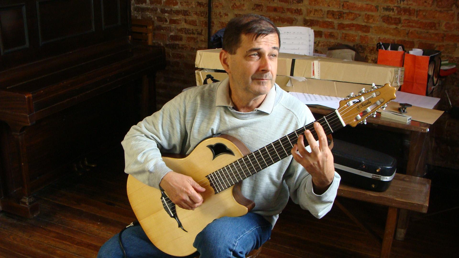 Guitarra del Luthier Gaston Mazolla