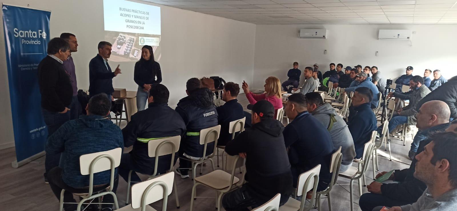 Jornada de Capacitación Poscosecha en la Localidad de Puerto San Martin