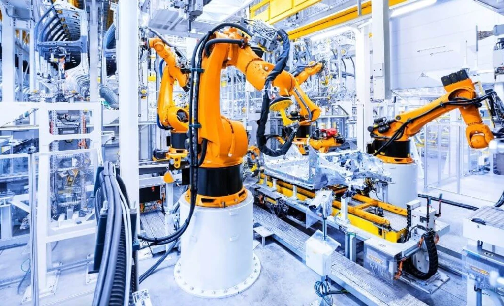 proceso de automatización industrial en fábrica de producción