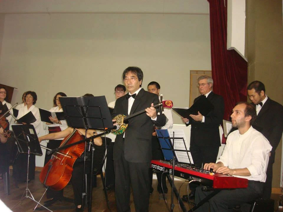 Cantando con el coro NIchia Gakuin