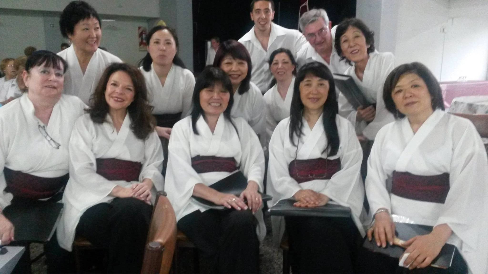 Con las sopranos y contraltos 