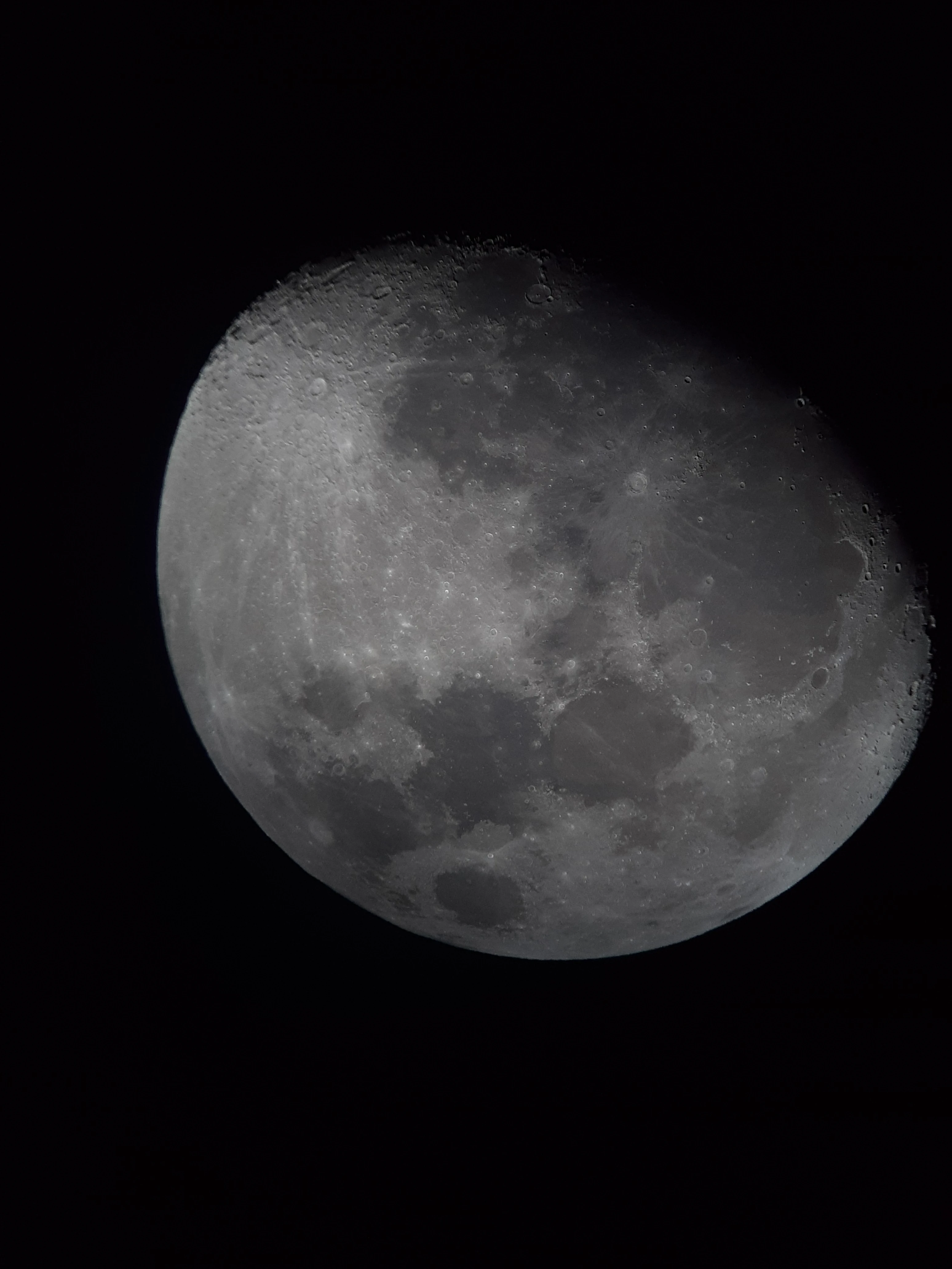 La luna vista desde S.P. de Atacama Chile