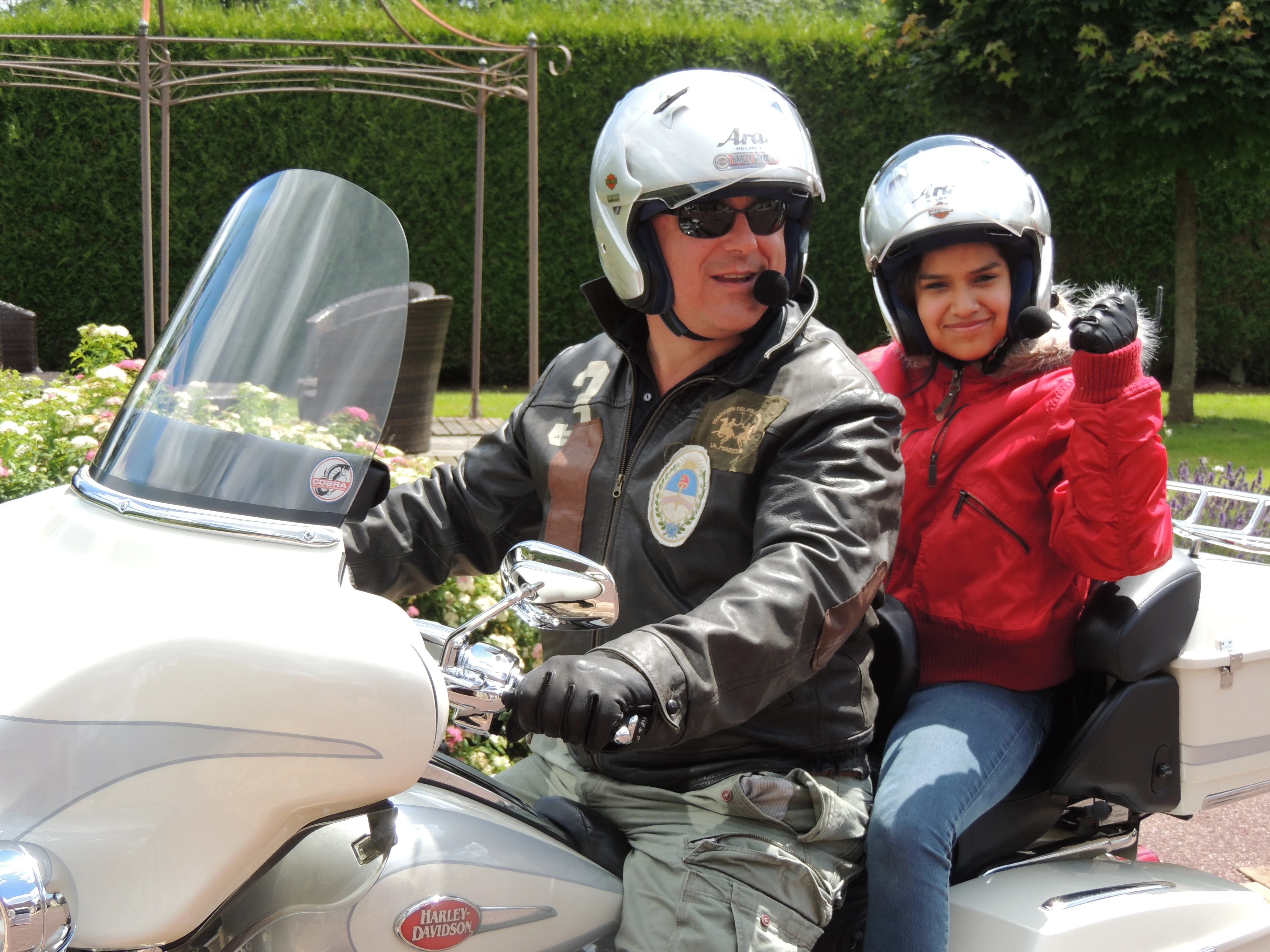 Dani con Emmanuel en Francia