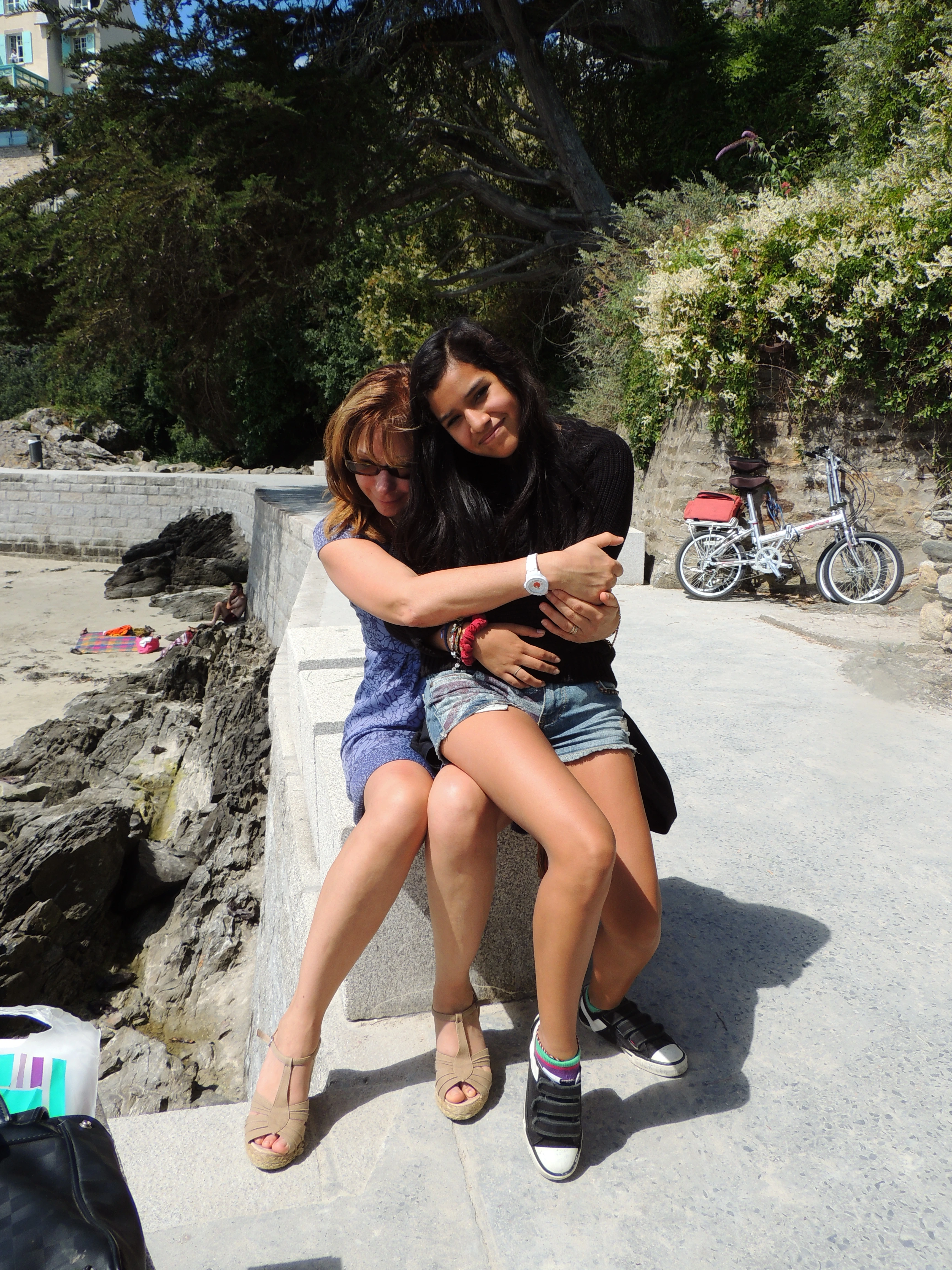 Dani con Alexandra en Francia