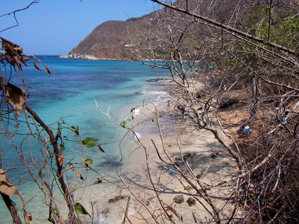 Neguanje-Playa Cristal