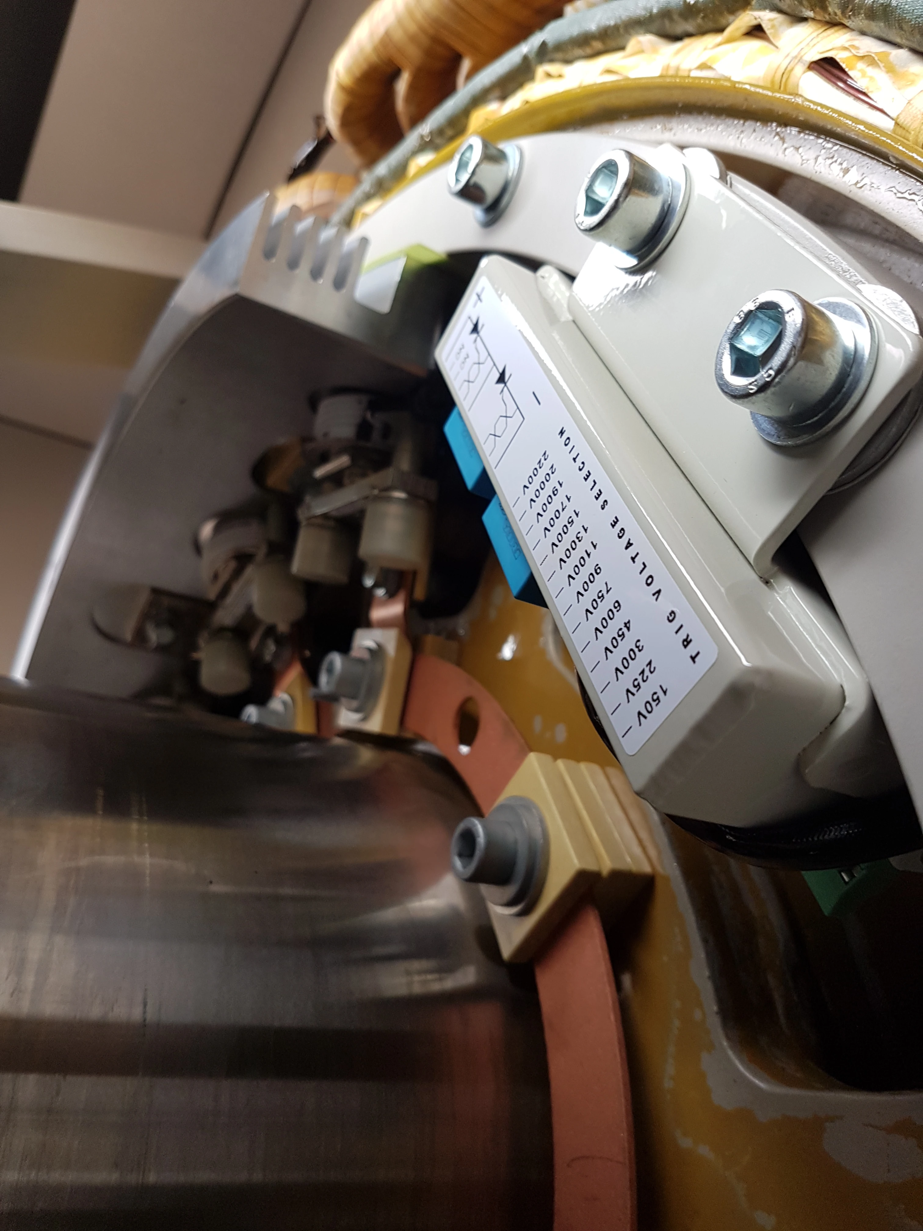 Generadores sincrónicos