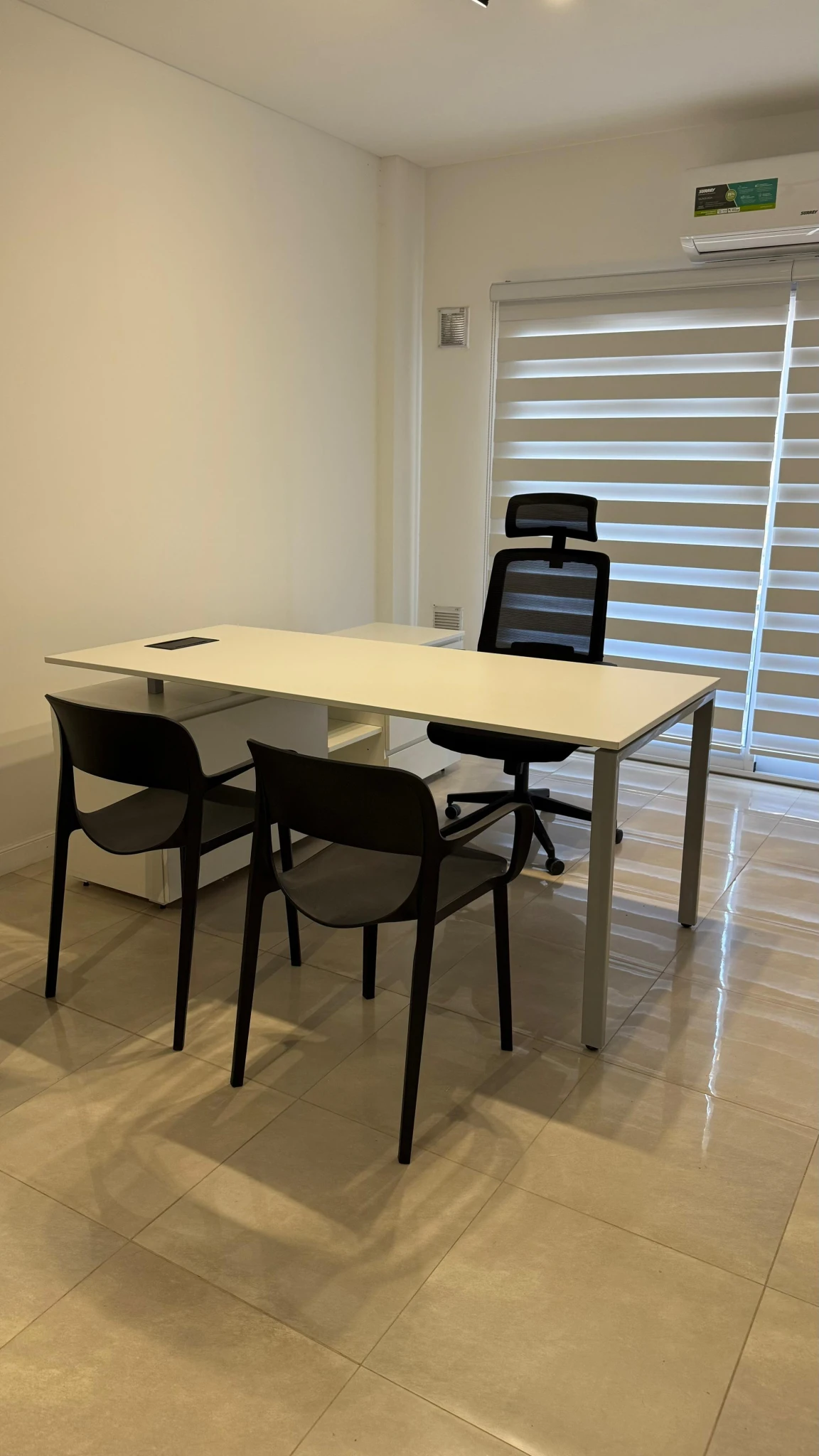 Escritorio base de caño