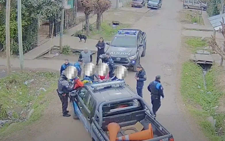 Desbaratan un punto de venta de droga en Del Viso y detienen a cuatro personas