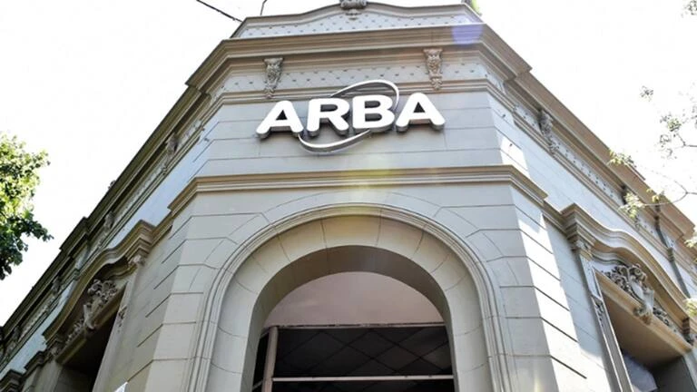 ARBA lanzó un plan para que jubilados puedan regularizar deudas del Impuesto Inmobiliario