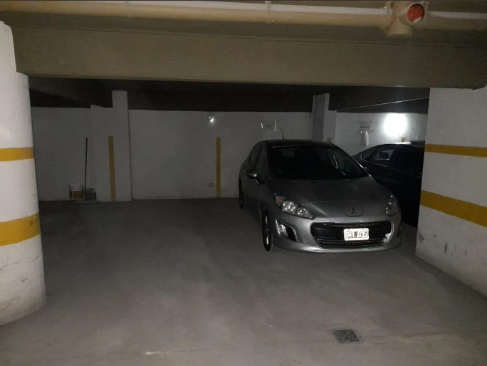 Cochera doble España y san Lorenzo