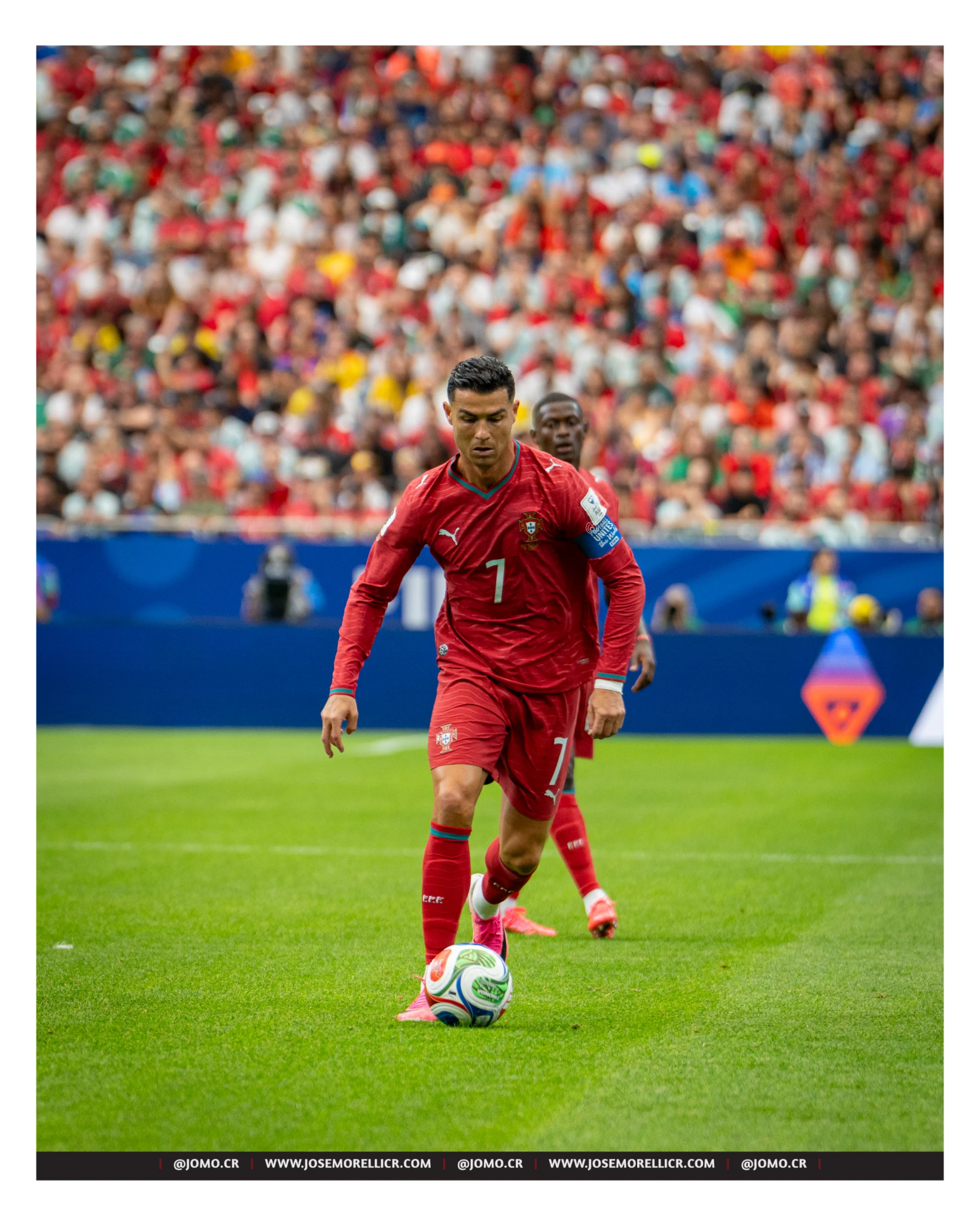 CR7-02.webp