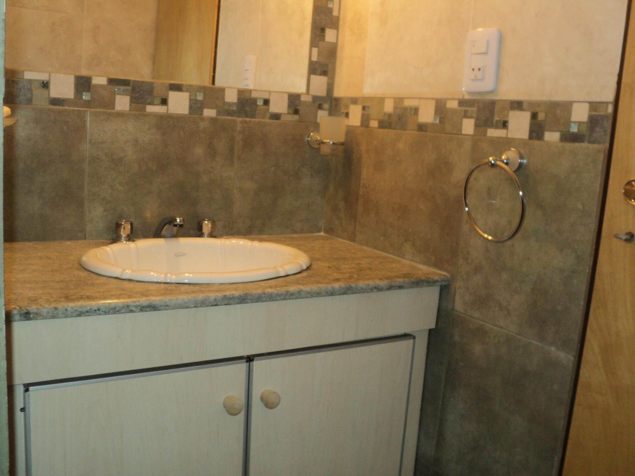 Vista antebaño casa p/ 8 personas