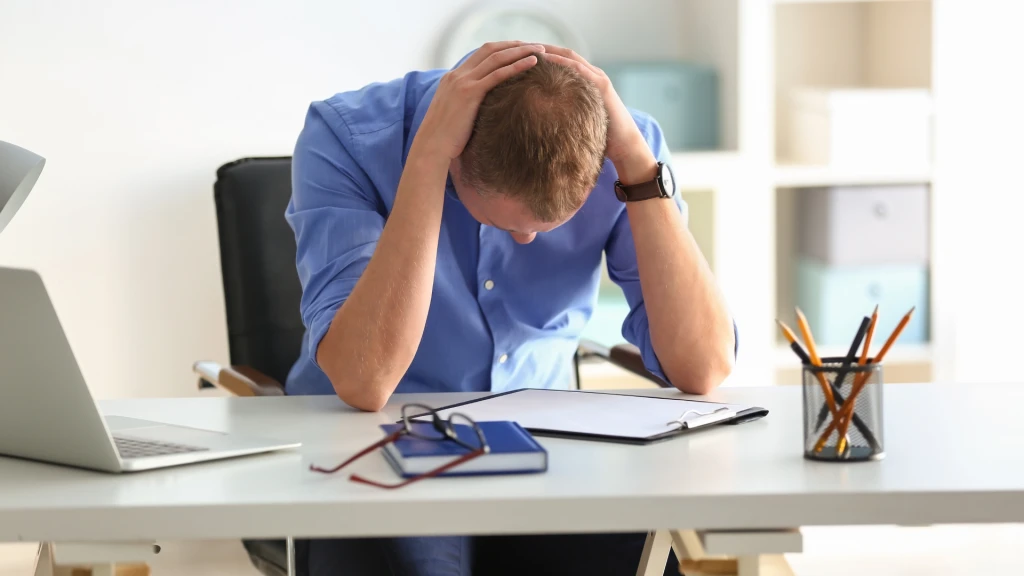 Cómo gestionar la ansiedad laboral y mejorar el bienestar profesional
