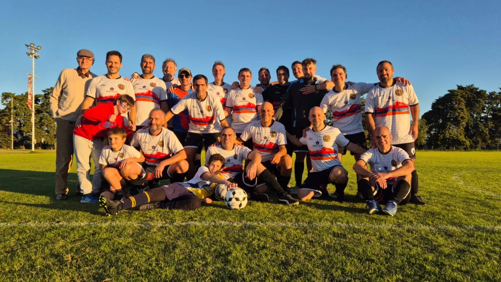 Un equipo de futbol con nombre armenio y corazón rosarino.