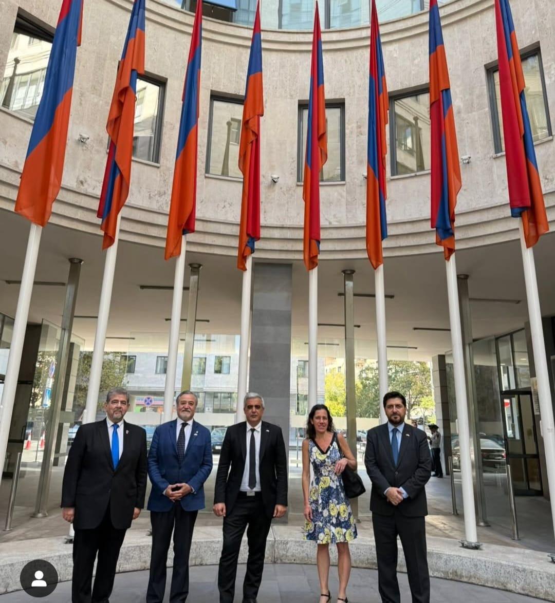 La Universidad Nacional de Rosario fortaleció la cooperación académica y cultural con Armenia