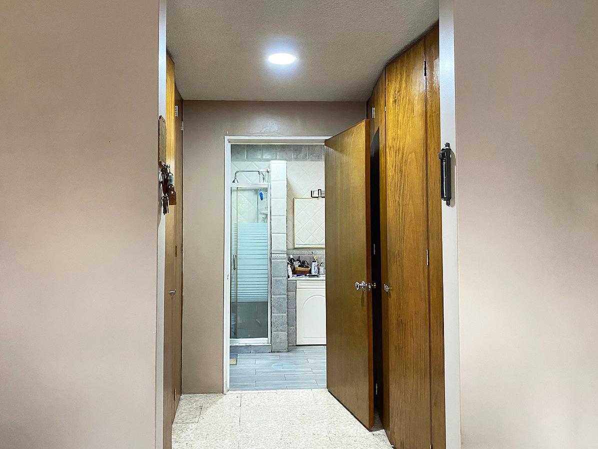 Pasillo 2o nivel on baño al fondo