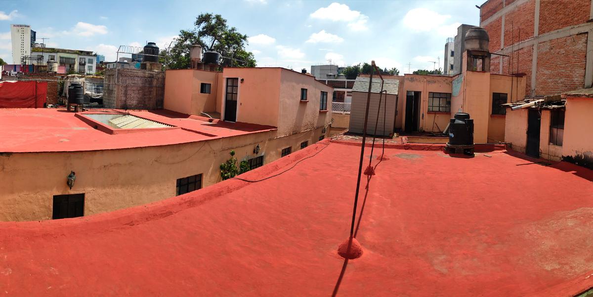 Vista aérea de techos de departamentos