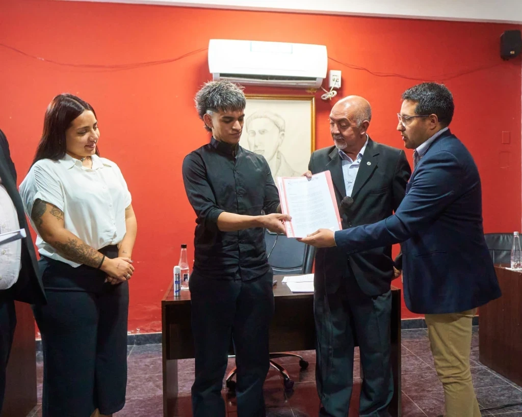 Valentín Vargas fue reconocido por su destacada trayectoria como canta-autor chacarero