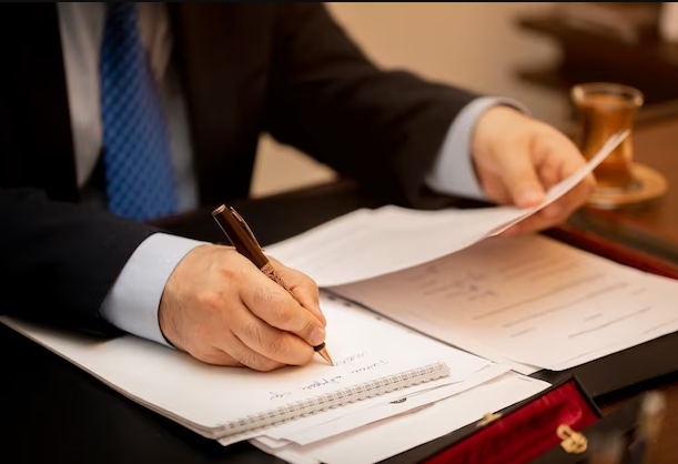 ¿Qué debe contener el instrumento judicial para inscribir algo en el Registro de la Propiedad Inmueble de CABA?