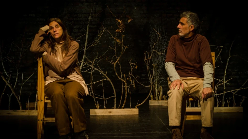 ¿DÓNDE QUERÉS ESTAR HOY? LA OBRA TEATRAL QUE TE VA A HACER VOLAR LA CABEZA Y RECONECTAR CON EL PRESENTE