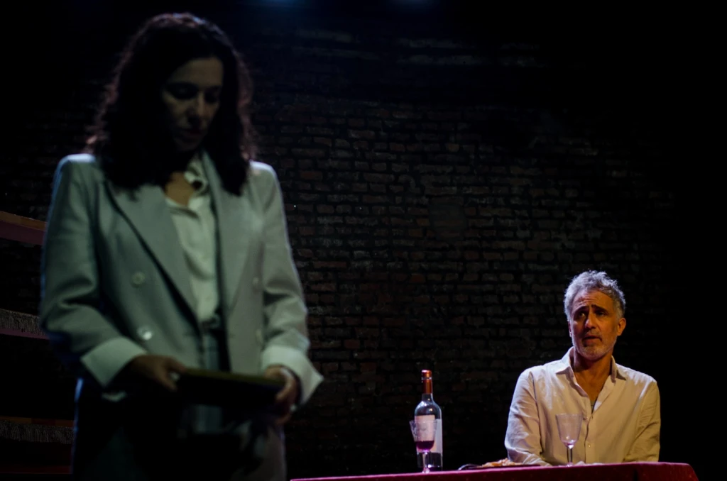 La Curva del Tiempo: ¿Por qué todos están hablando de esta "Comedia Andina" antes de su gira por España? 🎭🏔️