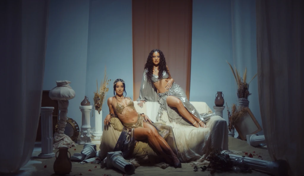 Mimi Leclercq y Denise Rosenthal la rompen con "ROJO RUBÍ": ¡El nuevo himno pop sobre autenticidad que tenés que escuchar! ✨💎