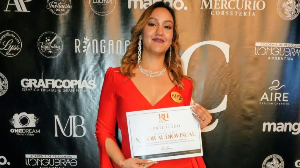 Detrás de cámara con Dayana Salinas: Autenticidad, modelaje y el arte de conectar con el público