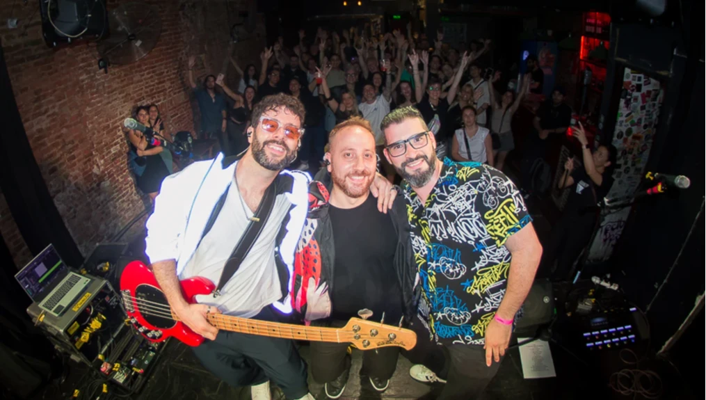 Komo Yamarte despide "POP PESADO" en Strummer Bar: La gran cita del pop pesado argentino
