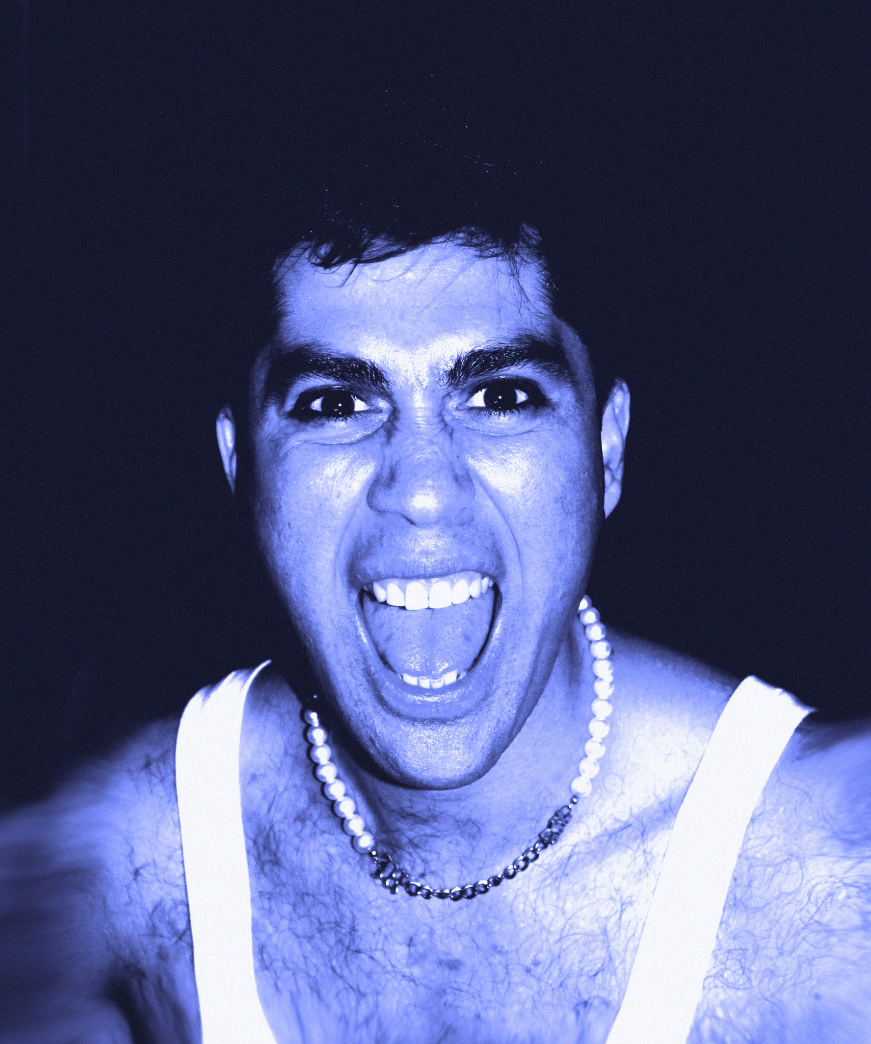 "Vramiel Lanza su EP 'Príncipe de la Noche': Una Búsqueda de Luz en la Oscuridad"