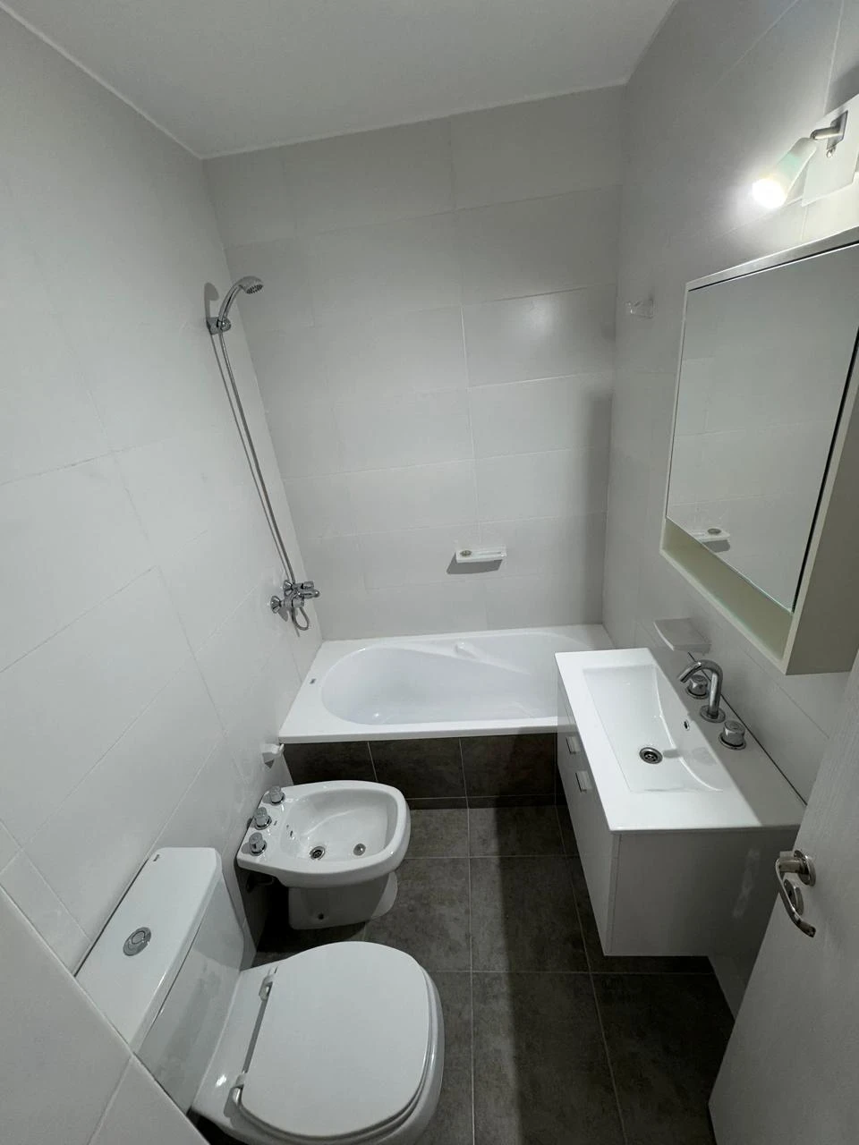 2ca98414-1b4e-44e2-8162-7ef92f673c47-(2443).webp