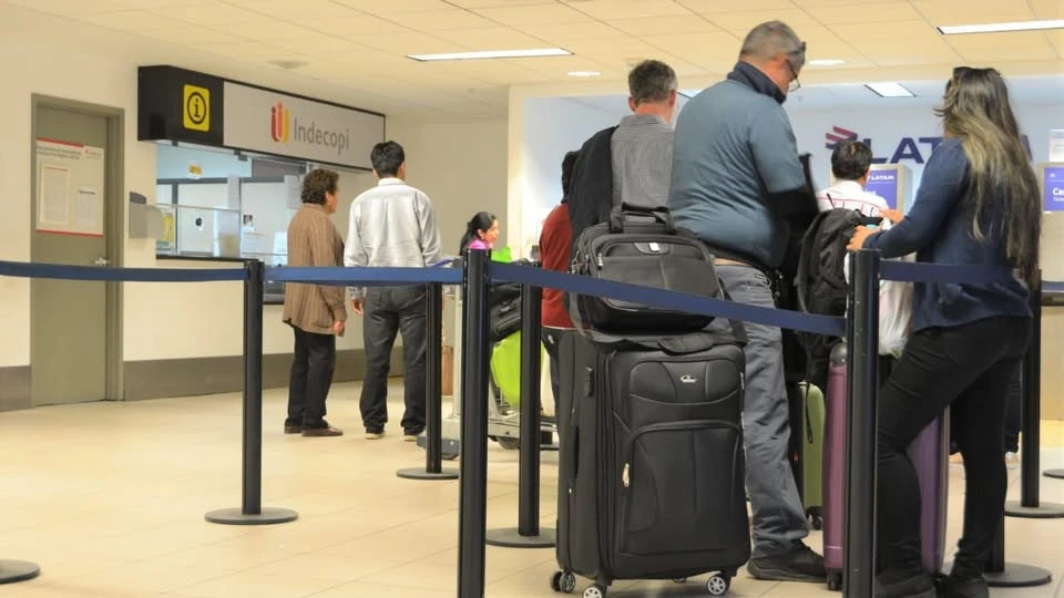 NOTICIAS: Vuelo cancelado y condena judicial