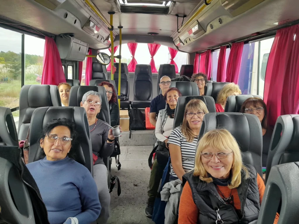MarytravelsenBus2.webp