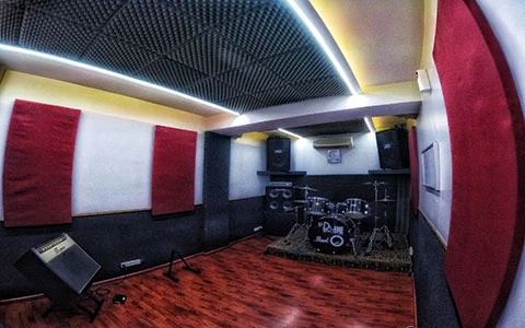 sala_ensayo_lomas_del_mirador_05.webp