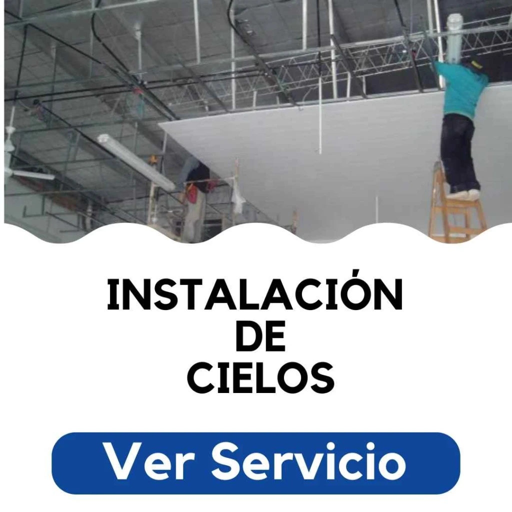"Instalación de cielos en Santiago con estructura metálica, paneles de PVC y terminaciones limpias por Py Construcciones"