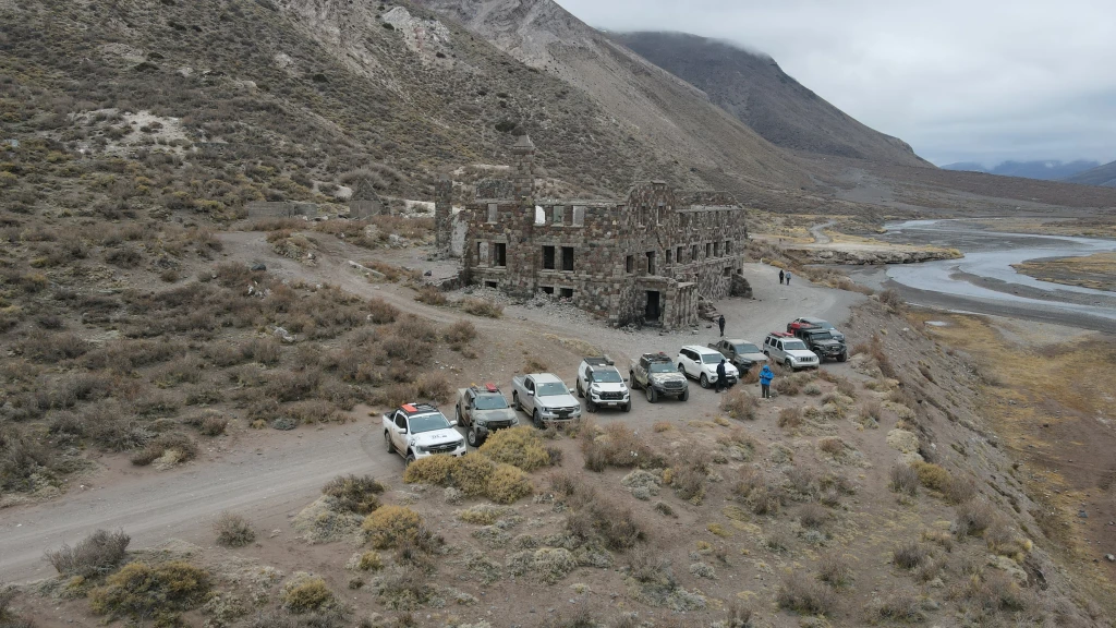 Hotel abandonado de el sosneado