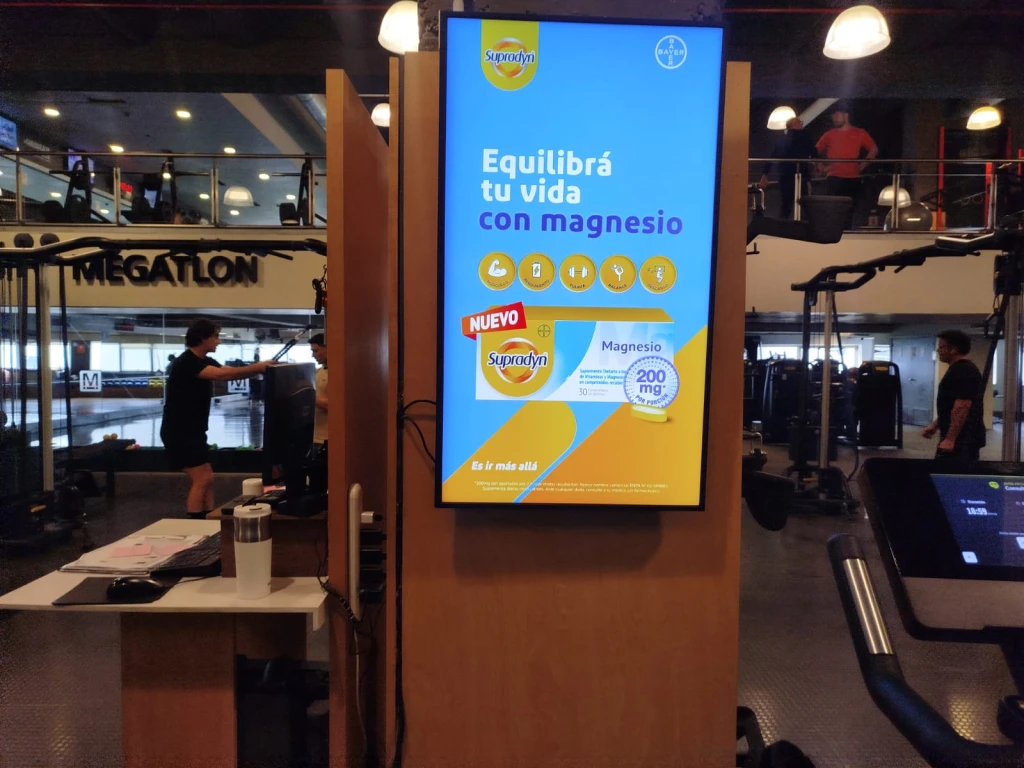 Publicidad Supradyn en Megatlon Alcorta