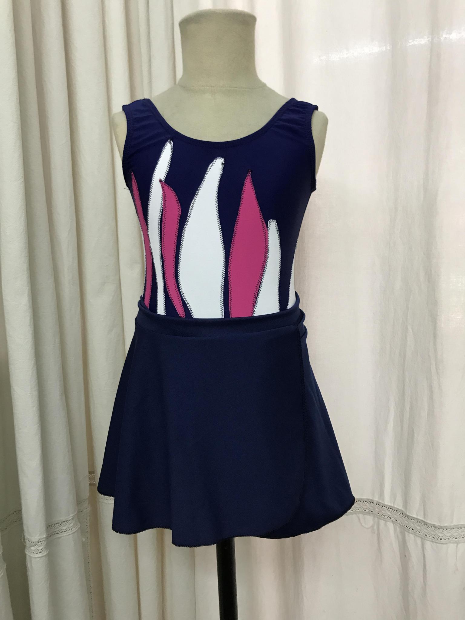 Malla lycra con apliques en distintos colores Pollerin abierto (tipo pareo)