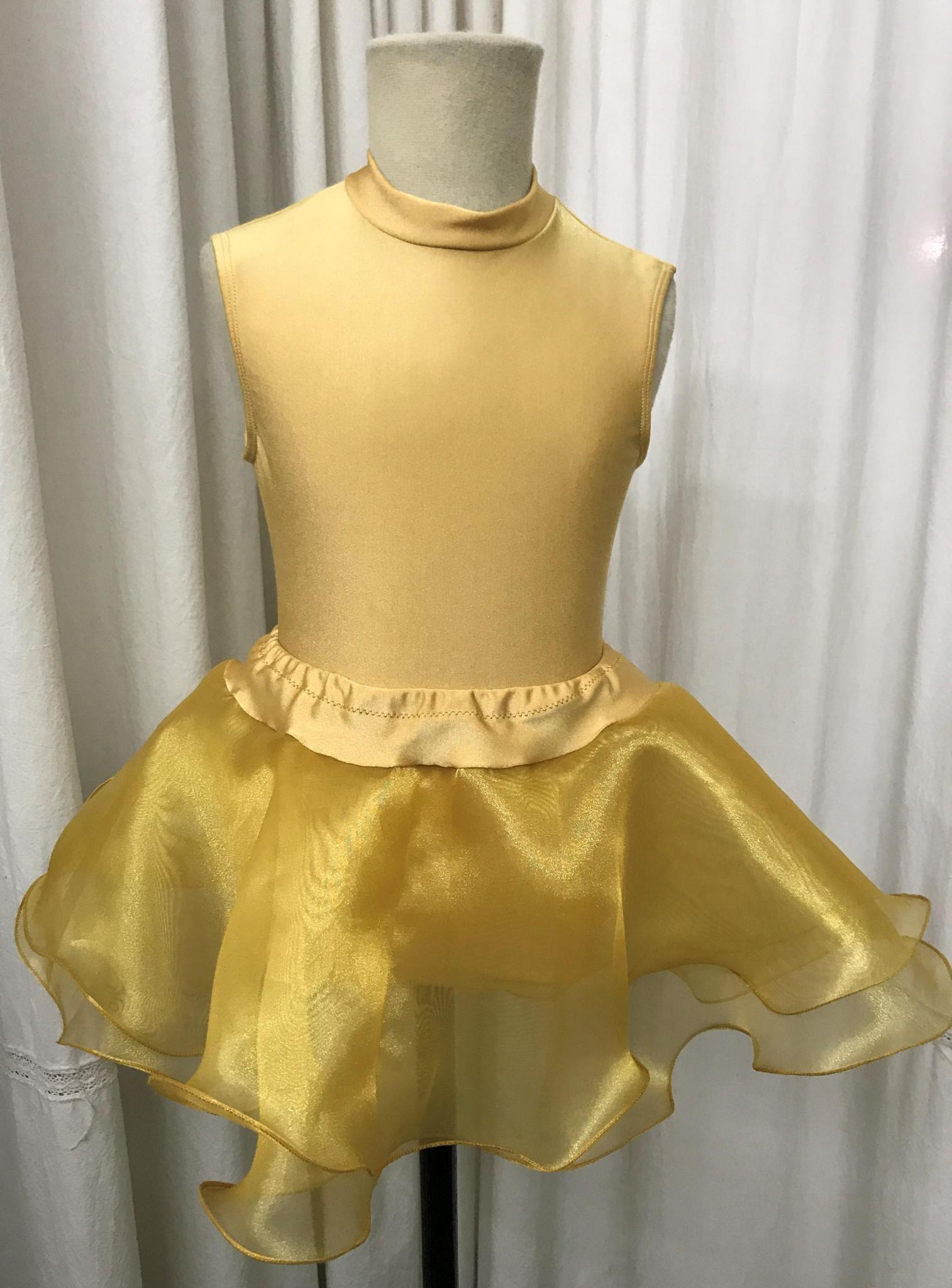 Malla lycra sin mangas cuello mao. Pollera campana plato gasa cristal