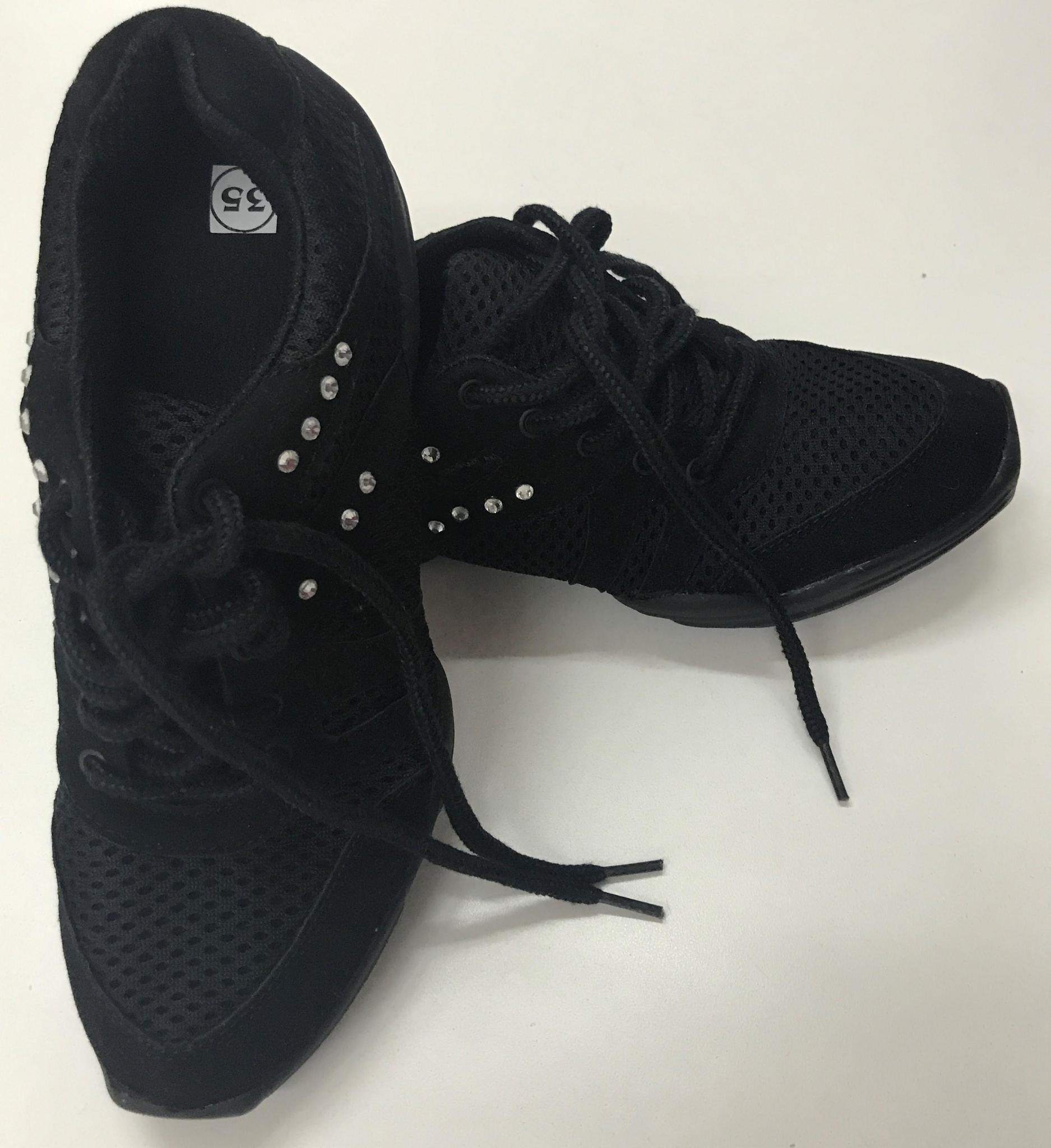 Zapatilla depertiva jazz con strass