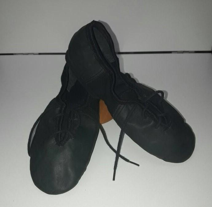 zapato de jazz acordonado