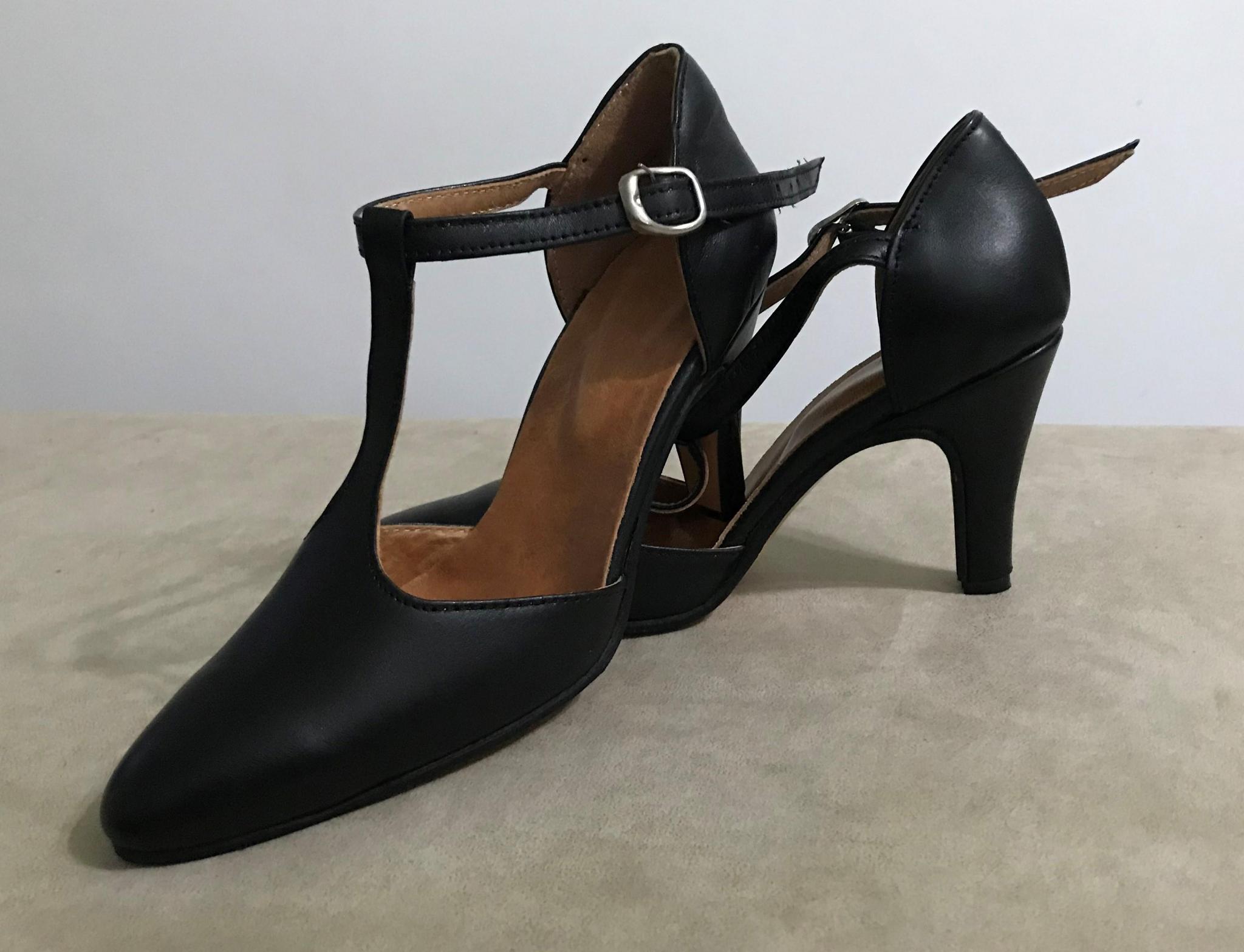 zapatos de cuero taco alto