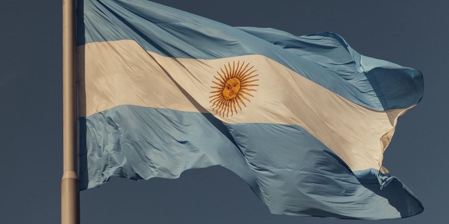Homenaje de AMET al Padre de la Patria