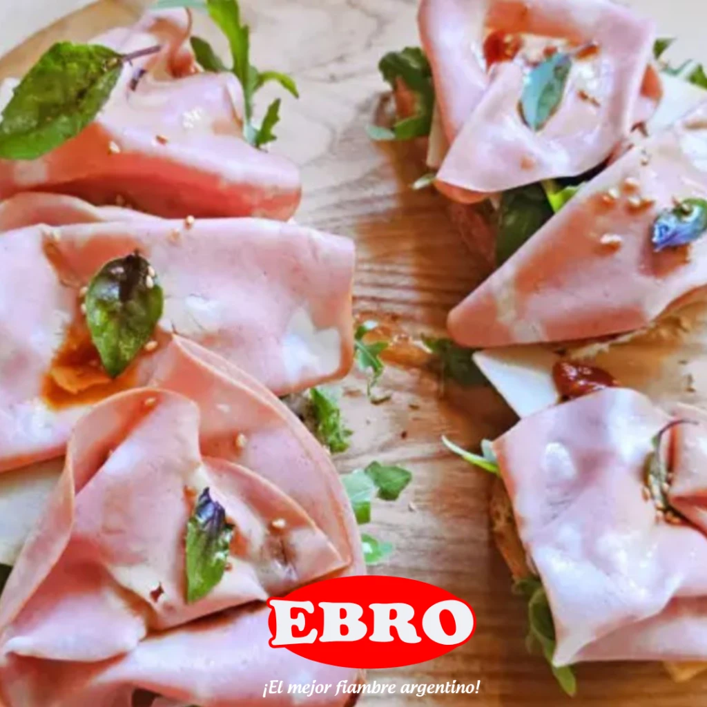 Mini Mortadela Ebro con Ricota y Palmitos