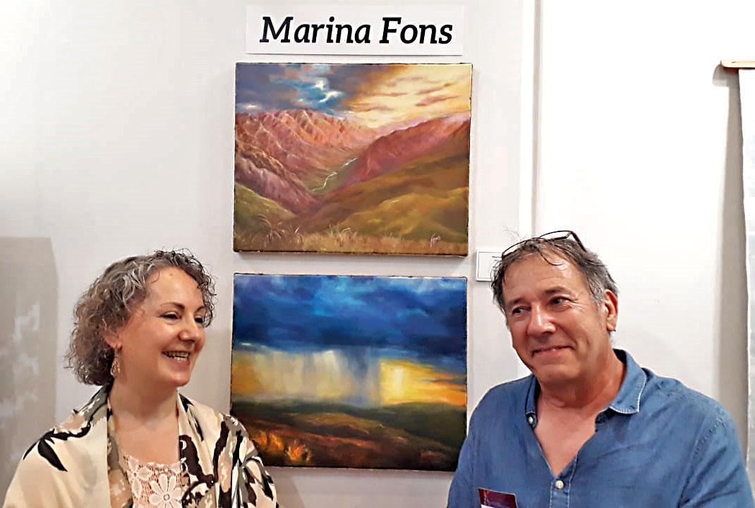 Marina Fons con sus obras expuestas