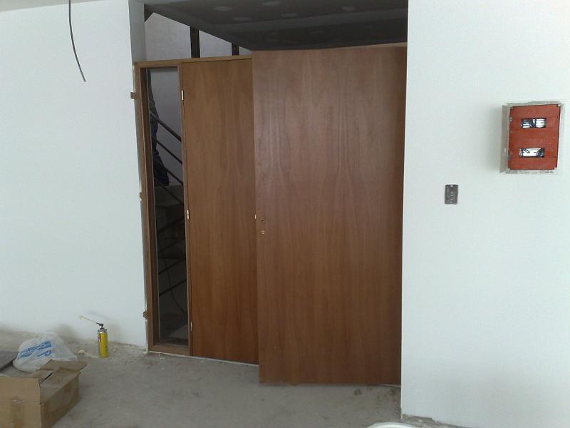 PUERTAS INTERIORES SEMIMACIZAS