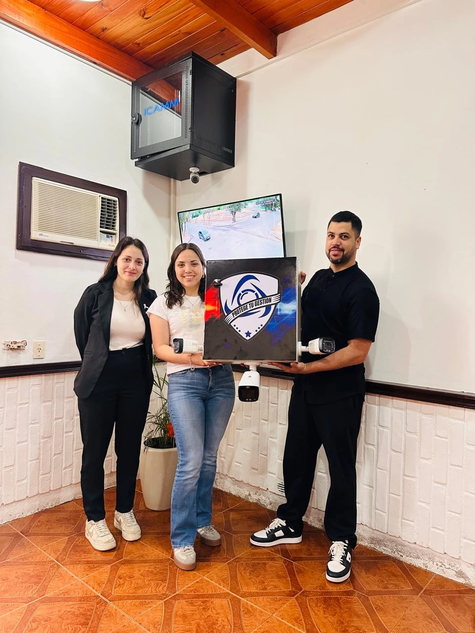 🔒 Gracias a ICAMM SEGURIDAD, la Municipalidad de Quines refuerza su seguridad con cámaras y control de acceso facial 🏙️