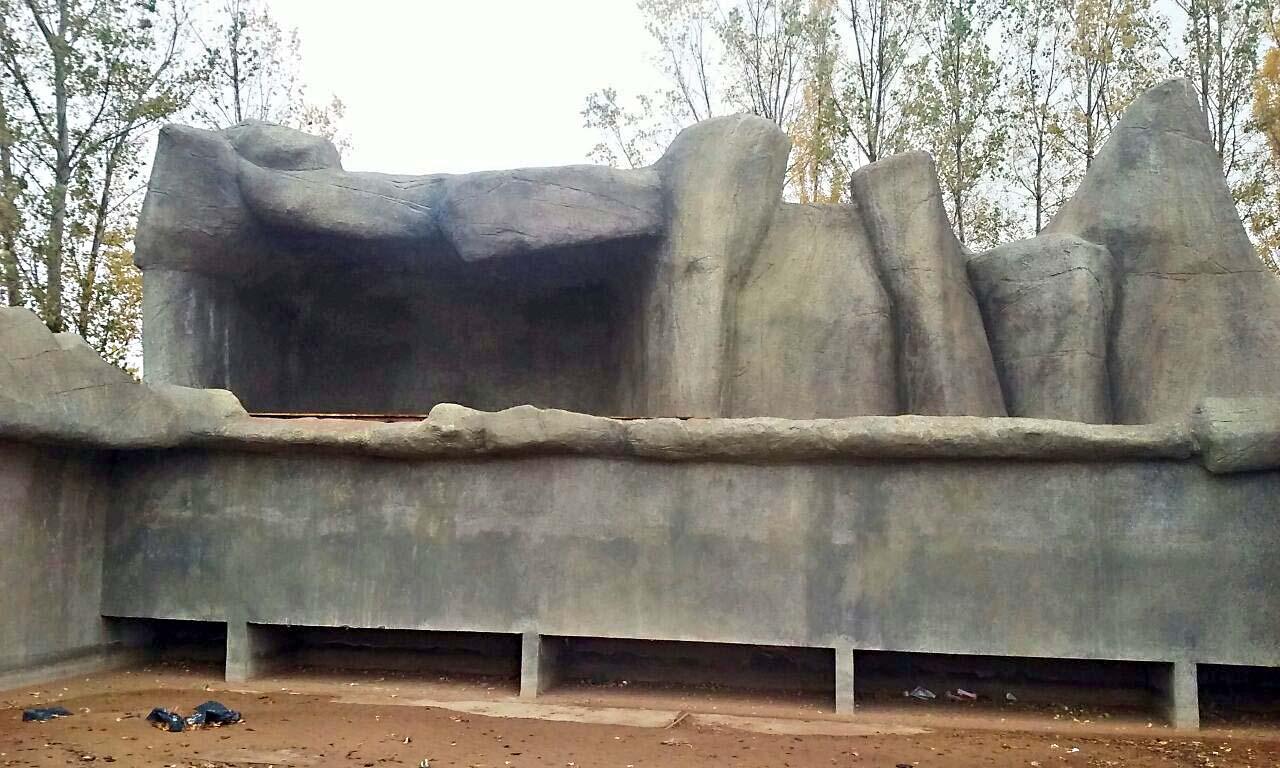 Realización de rocas artificiales.